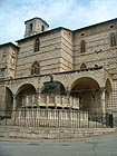 PERGIA: kana Fontana Maggiore 